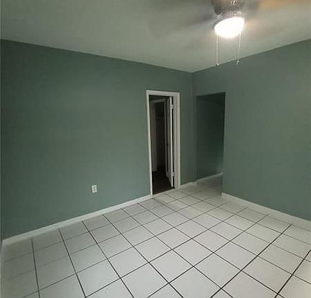 2nd image of 1645 NE 149th St APT 1