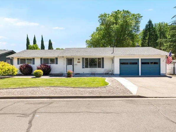 1210 Comet Ave, Central Pt, OR 97502