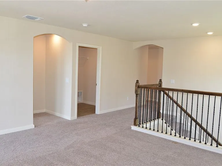 741 Farmers Dell — Photo 7