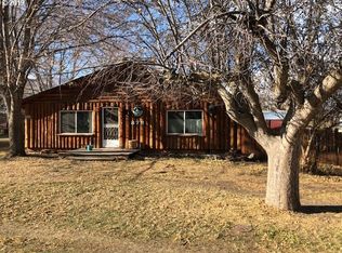 876 S 4th St, Union, OR 97883