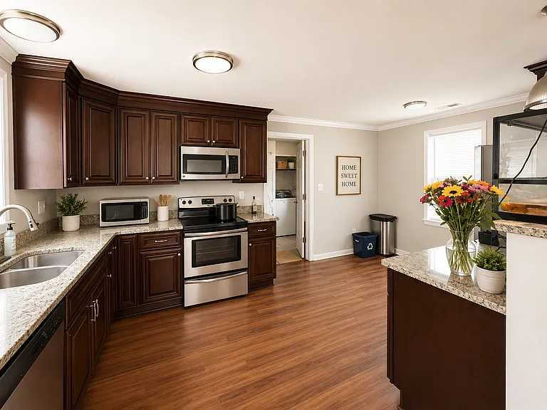 1316 Atlanta Ave — Photo 4