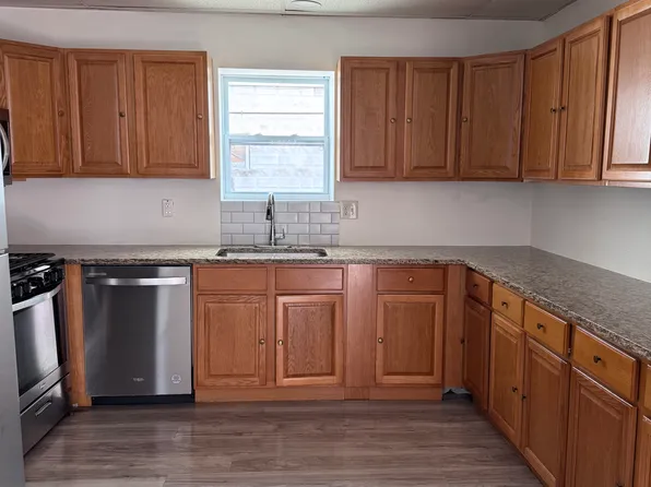 206 E 8th St, Wyoming, PA 18644