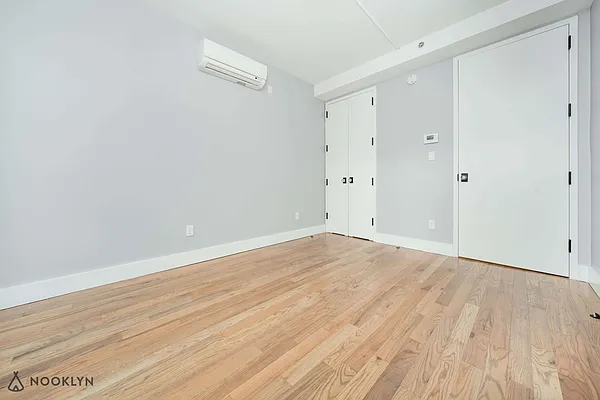 Rented by Nooklyn NYC LLC | media 121