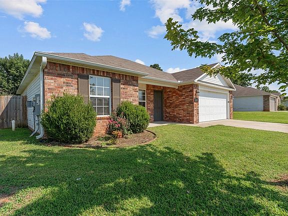 2nd image of 3581 Alliance Dr