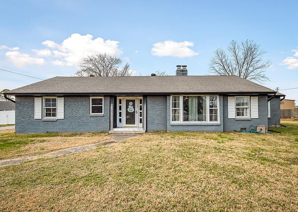 114 Washington St, Celina, TN 38551 MLS 225003 Zillow