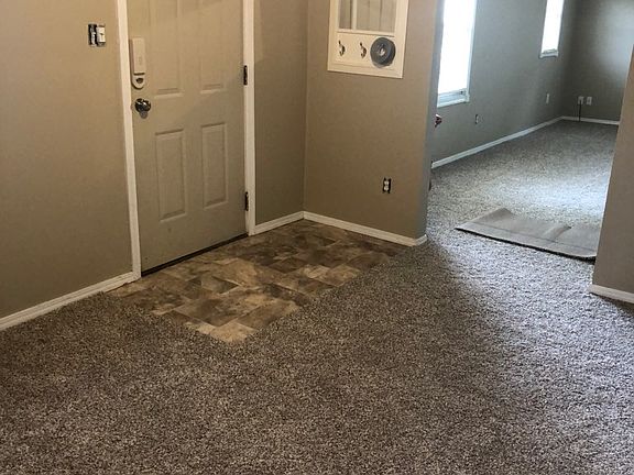 3rd image of 26329 Chippendale St