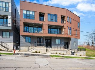 402 Jefferson Ave, Cleveland, OH 44113