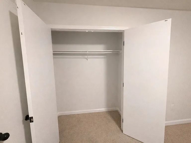 30 Fairfield Dr — Photo 4