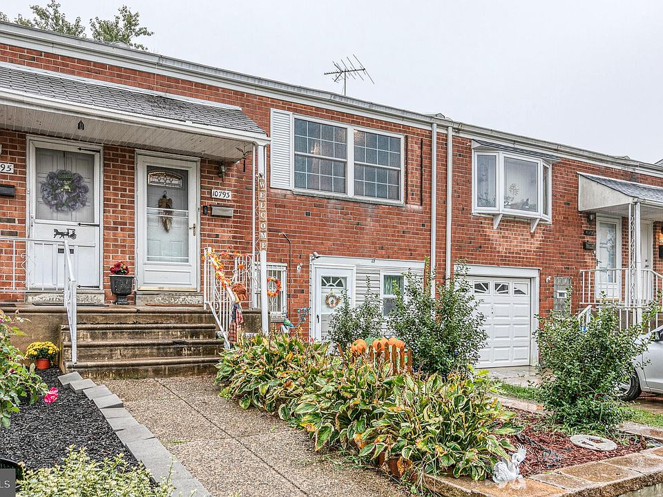 1st image of 10793 Helmer Dr
