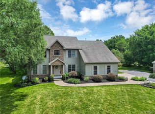 1315 Ransom Rd, Lancaster, NY 14086