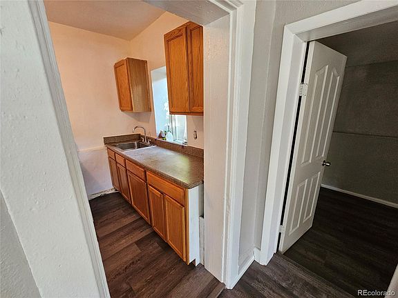5th image of 738 W 4th Ave