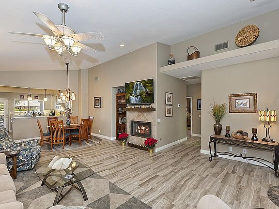 3rd image of 80422 Pebble Beach Dr