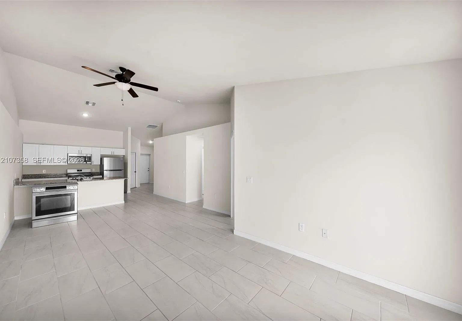 3 bed, 2.0 bath, $1,750 — Photo 2