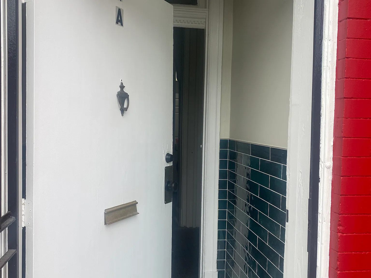 4 bed, 1488 sqft, $6,382 — Photo 4
