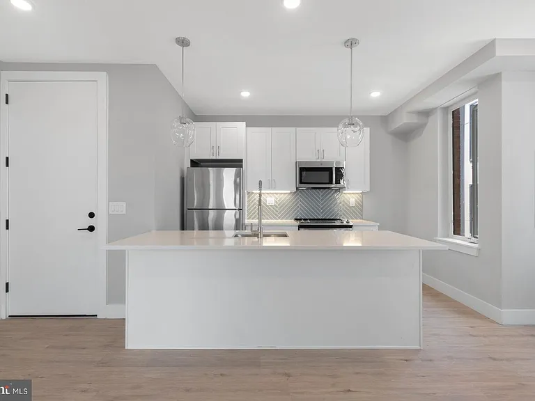 1144 Frankford Ave #501 — Photo 8