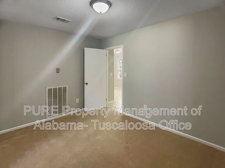 4417 4th Ave E — Photo 16
