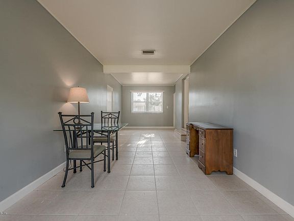 4th image of 469 Arricola Ave