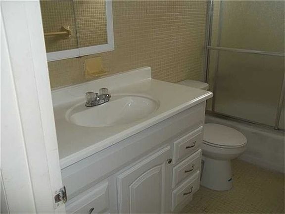 4th image of 1150 Euclid Ave APT 309