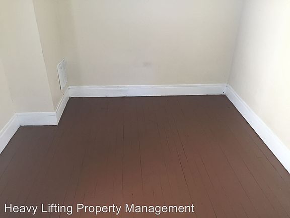 3rd image of 1426 Liberty St