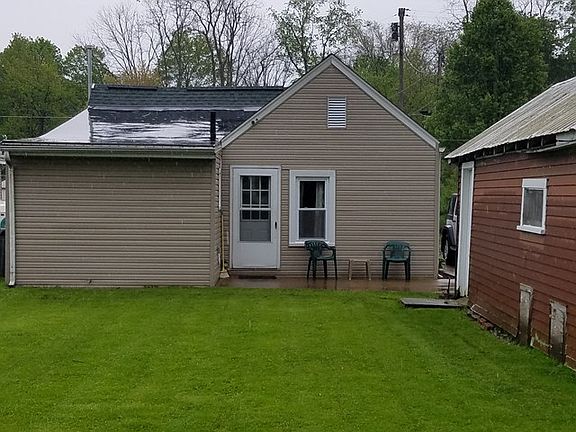 4th image of 200 Sherman Ave