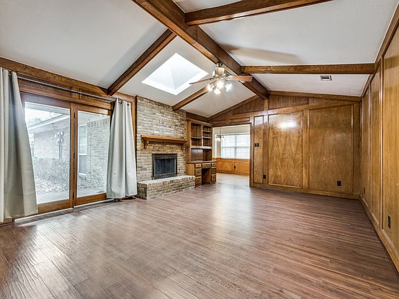 5th image of 2400 Kelsey Dr