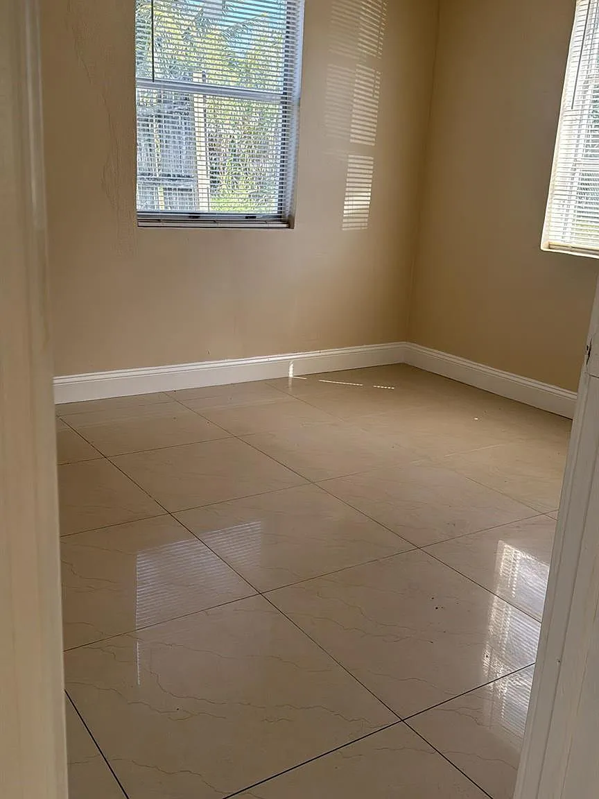 2 bed, 1.0 bath, 1440 sqft, $1,700 — Photo 3