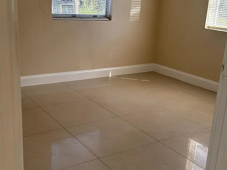 3734 Avenue S — Photo 4
