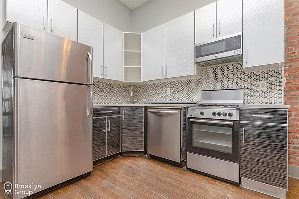 Rented by Brooklyn Group | media 2