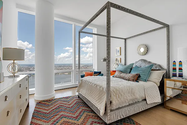 Rented by Corcoran | media 25