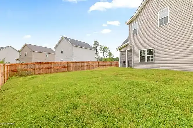 518 Everett Glades — Photo 36