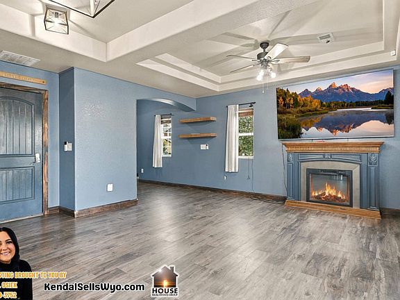 4th image of 1420 Meadow Ln