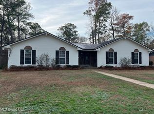 118 Oak Dr, Brandon, MS 39047