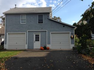 9 Bayberry Ln, Branford, CT 06405