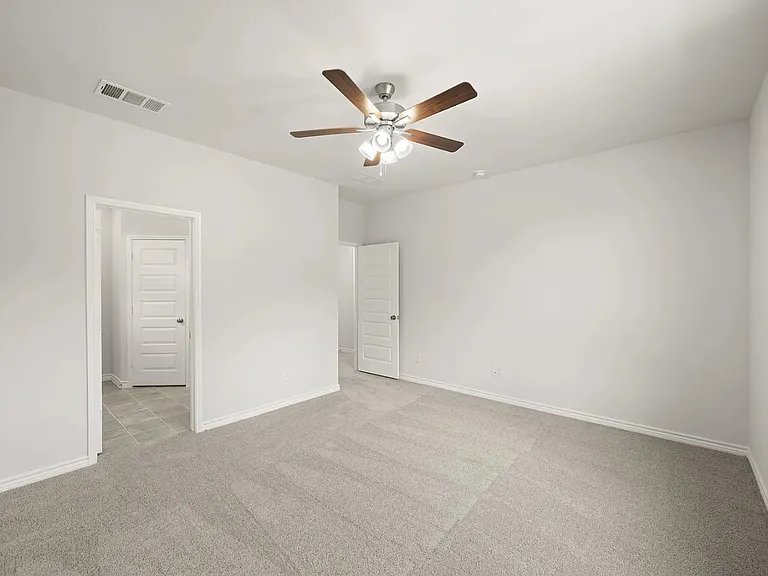 402 Saddle Ct #402 — Photo 14