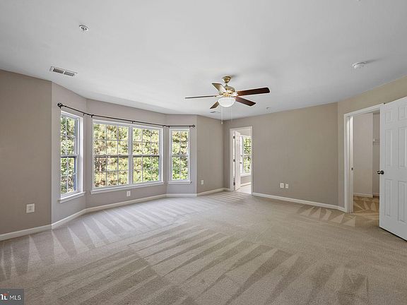 3rd image of 23467 Dahlia Cir