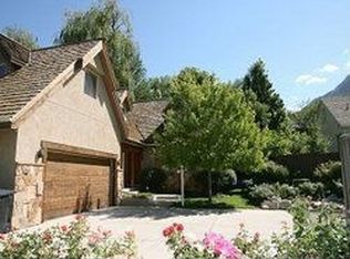 2884 Naniloa Cir, Holladay, UT 84117