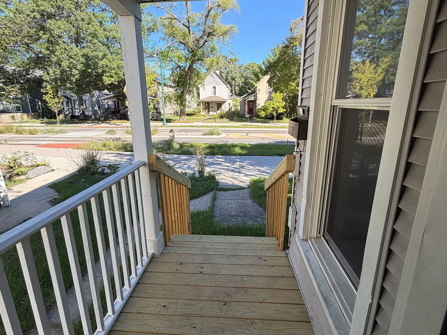 4 bed, 1406 sqft, $2,800 — Photo 3