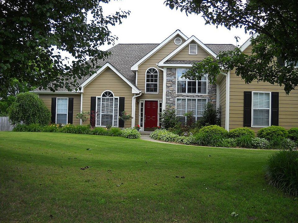 1st image of 328 Beech Hollow Trl