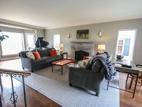 2nd image of 4108 N Lake Dr