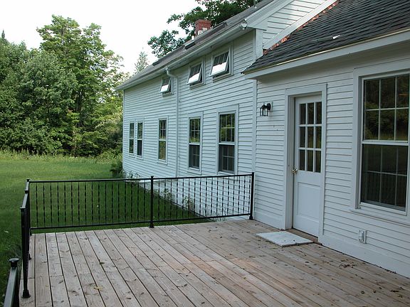 3rd image of 2541 Lincoln Hill Rd
