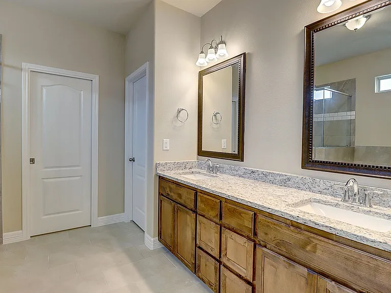 2202 Crystal Bay Dr — Photo 29