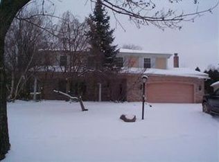 16665 Timberline Dr, Strongsville, OH