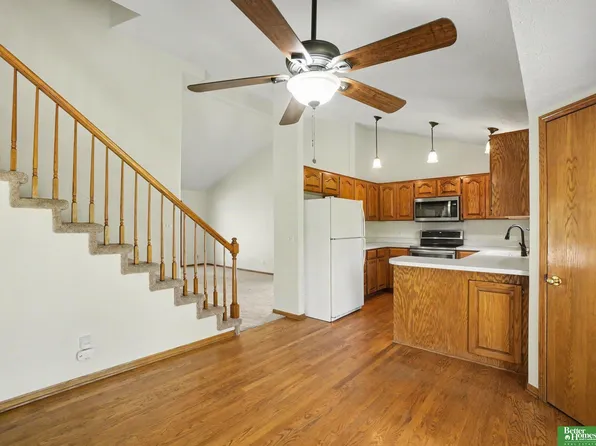 15116 Chalco Pointe Dr, Omaha, NE 68138