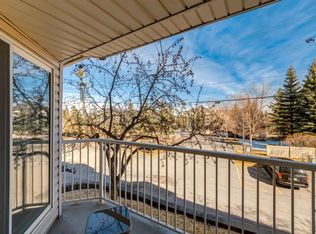 11 E Somervale Vw SW #101, Calgary, AB T2Y4A9
