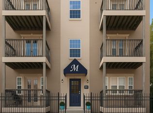 1211 W 45th St APT 3W, Kansas City, MO 64111