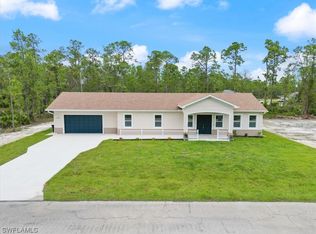 3205 E 23rd St, Alva, FL 33920