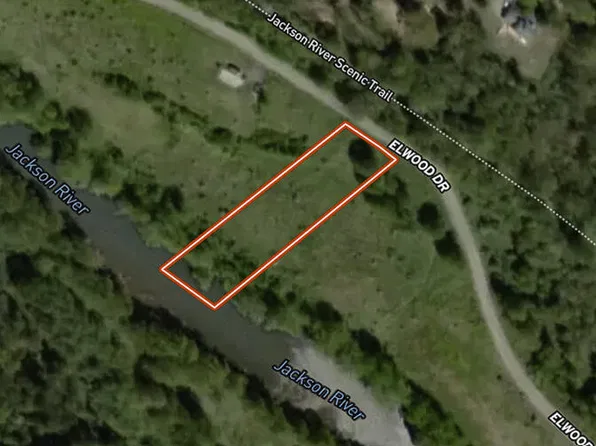 31 Elwood Dr, Hot Springs, VA 24445