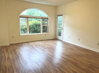 326 Quarry Hill Rd #213, South Burlington, VT 05403