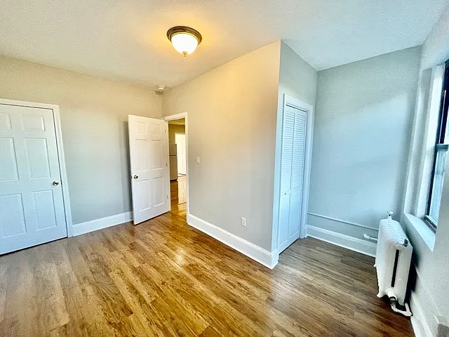 3 bed, 9999 sqft, $4,995 — Photo 4