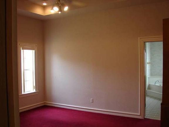 5th image of 517 E Yarrow Ave